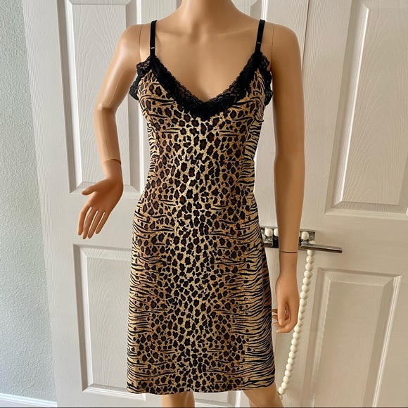 Blumarine Dresses & Skirts - BLUMARINE SZ 2/38 💯 STRETCH LEOPARD/LACE DRESS